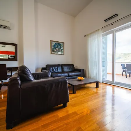 Pervanovo With Free Parking Apartment *